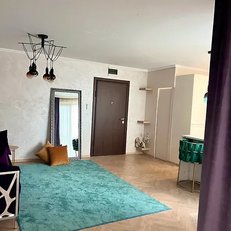 Sunny Mountain View Apartment *